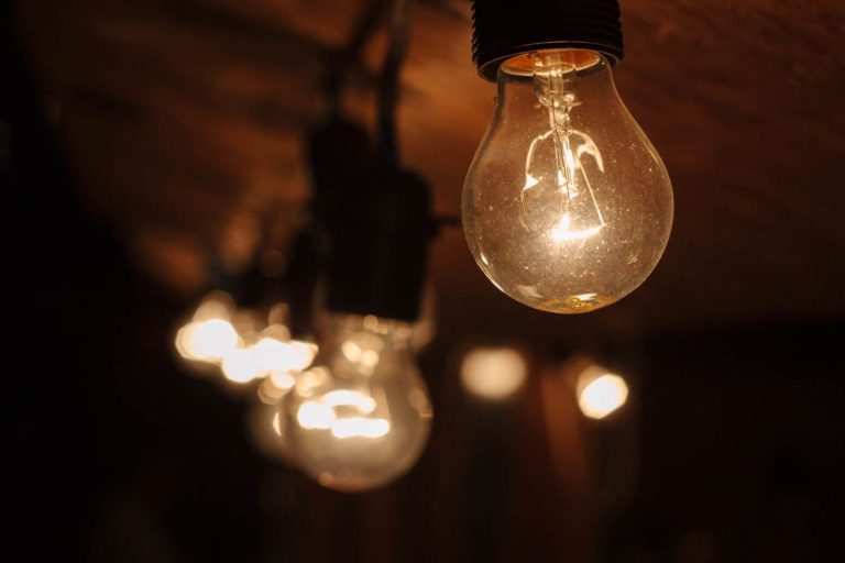 factura-la-energie.-adrian-negrescu-avertizeaza-despre-”capcane”-la-hidroelectrica