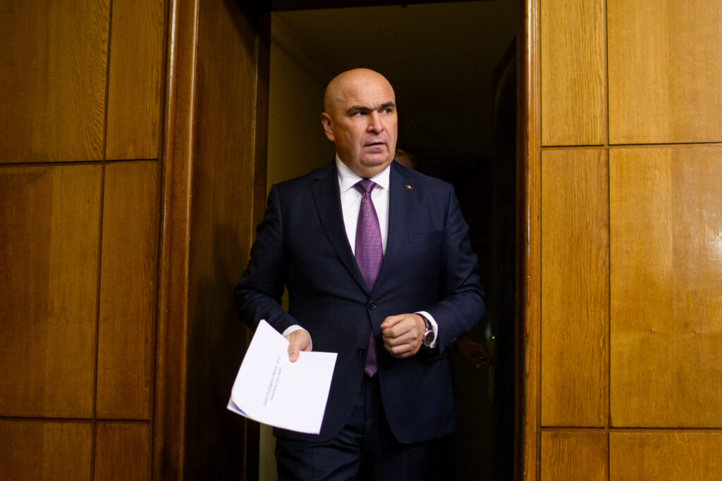 bolojan:-opt-proiecte-de-spitale-vor-fi-scoase-de-la-pnrr.-vor-trece-la-programul-sanatate-2021–2027