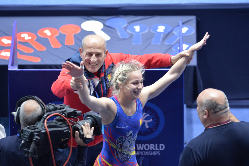 andreea-beatrice-ana,-calificare-in-semifinalele-categoriei-55-kg-la-campionatul-mondial-de-lupte