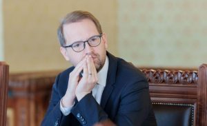 masurile-luate-de-psd-nu-sunt-un-semn-de-maturitate-politica.-liderul-usr-face-apel-la-solidaritate