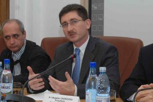 facem-lucrurile-mai-complicate-decat-cere-ue
