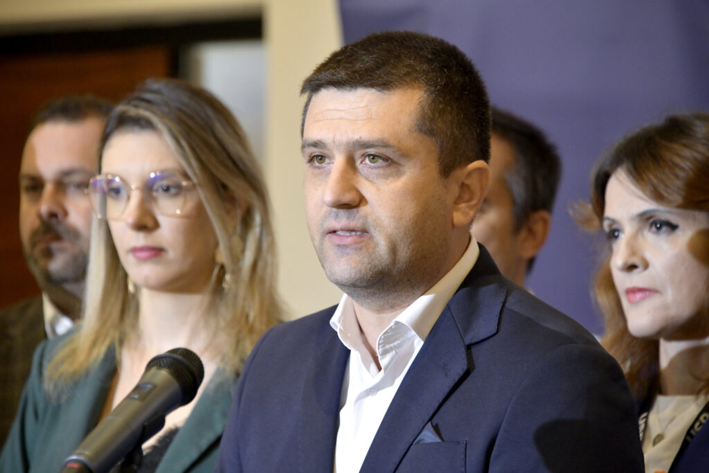 ministrul-economiei:-plecarea-lui-bolojan-ar-genera-„o-criza-politica”-cu-preturi-mai-mari-pentru-cetateni