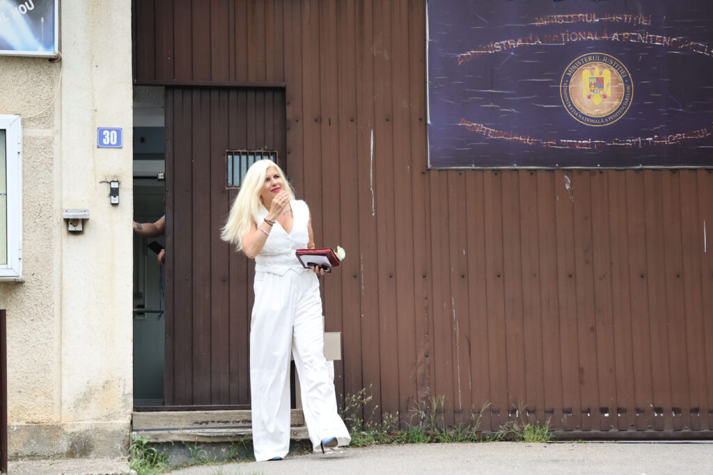 elena-udrea-se-considera-victima-a-lui-florian-coldea:-„catusiada”-a-inceput-in-2015