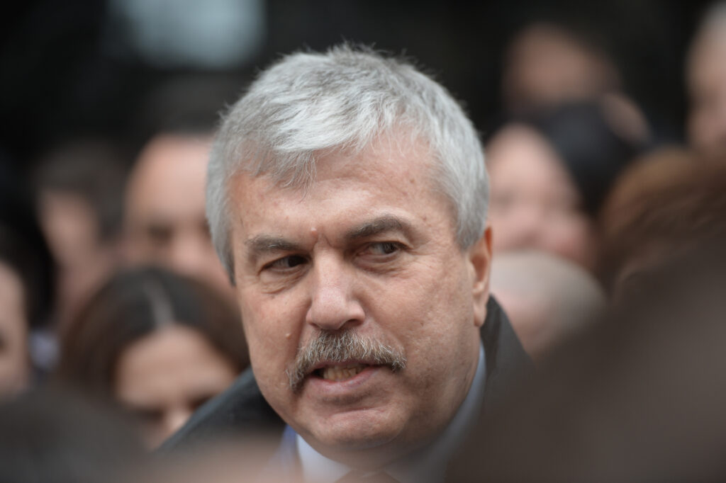 un-europarlamentar-roman-cere-ue-sa-ia-masuri-urgente-pentru-salvarea-industriei-otelului