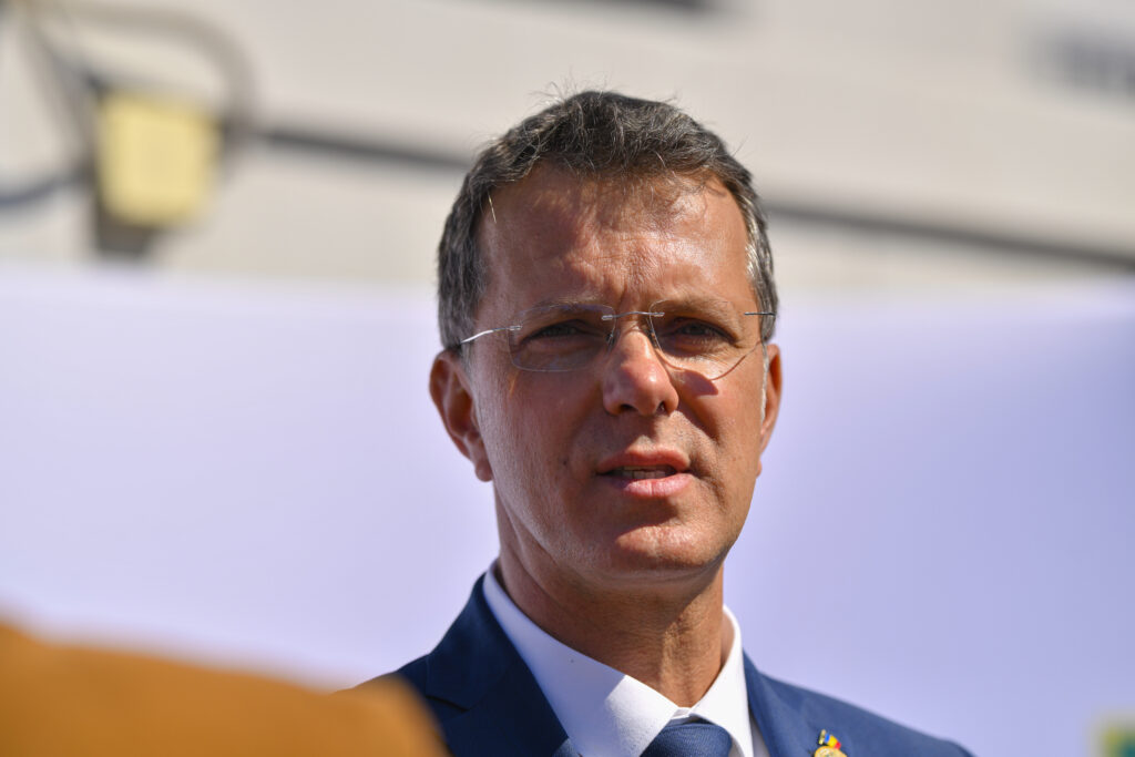 mosteanu,-in-vizita-oficiala-in-luxemburg:-consolidarea-cooperarii-in-domeniul-apararii