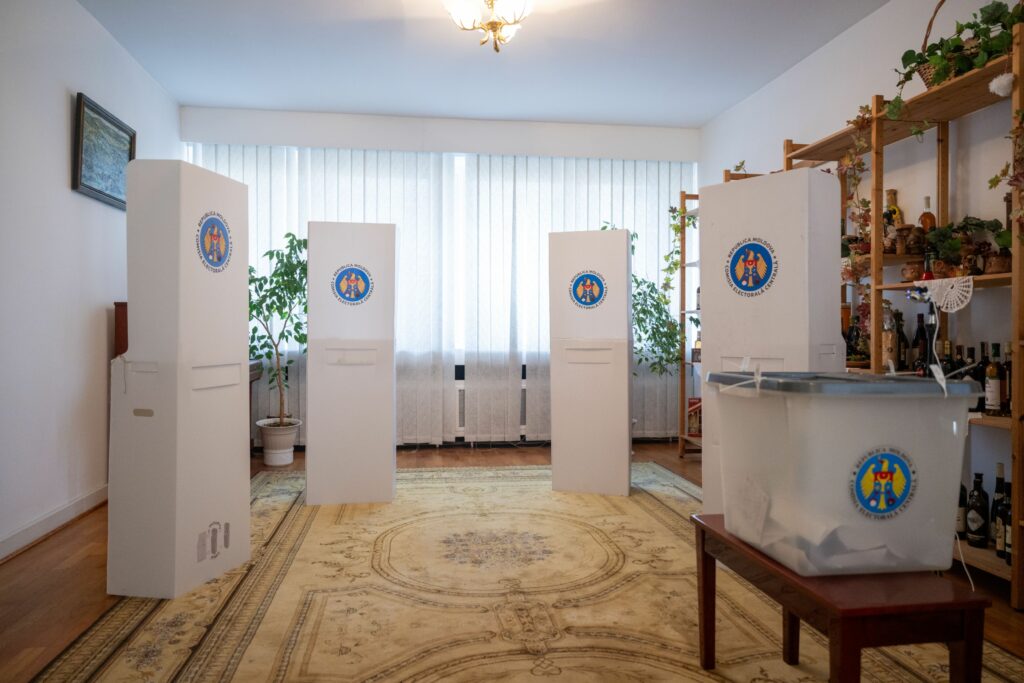 alegeri-parlamentare-in-republica-moldova-2025:-lista-sectiilor-de-votare-deschise-in-romania-si-documente-necesare-pentru-a-vota