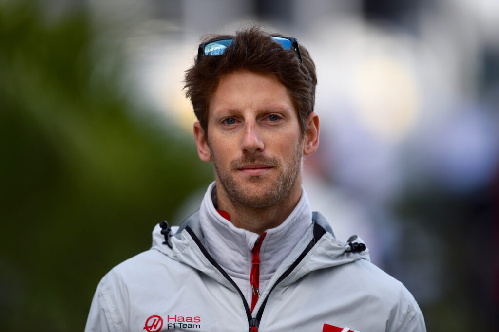 romain-grosjean-revine-la-volanul-unei-masini-de-formula-1,-prima-data-dupa-accidentul-din-2020