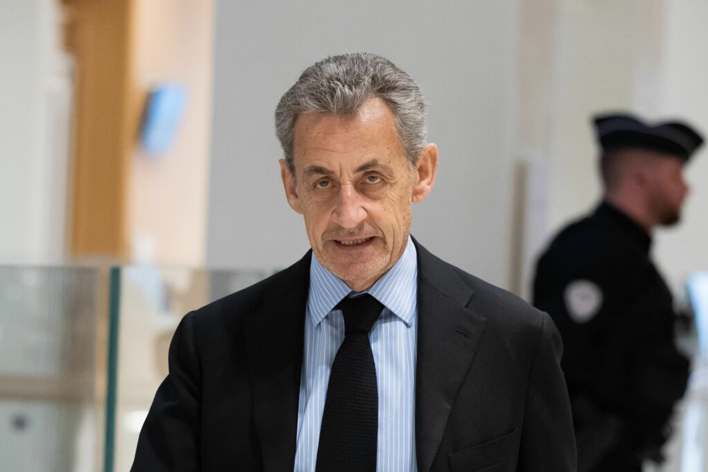 instanta-din-paris-a-transmis-ca-sarkozy-va-executa-pedeapsa-cu-inchisoarea-chiar-daca-face-apel