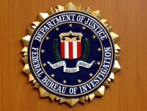 fbi-concediaza-aproximativ-20-de-agenti-pentru-ca-au-ingenuncheat-la-protestele-din-2020
