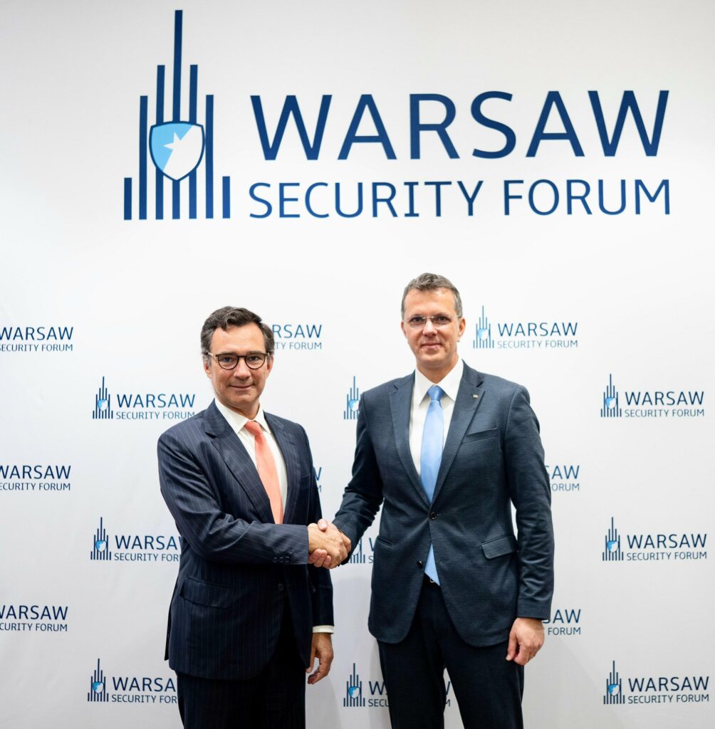 mosteanu,-intalnire-cu-presedintele-consiliului-parlamentar-al-nato.-„daca-vrem-o-europa-sigura,-flancul-estic-trebuie-sa-fie-puternic”