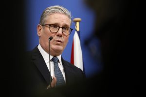 starmer-face-apel-la-unitate-pentru-a-castiga-„lupta-pentru-sufletul”-marii-britanii