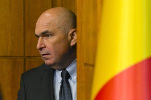 premierul-ilie-bolojan,-despre-cazul-chiriei-de-180000-euro-exim-bank.-„astept-sa-vad-ca-cei-care-trebuie-sa-si-faca-datoria-sa-vina-cu-o-finalizare-a-anchetei”