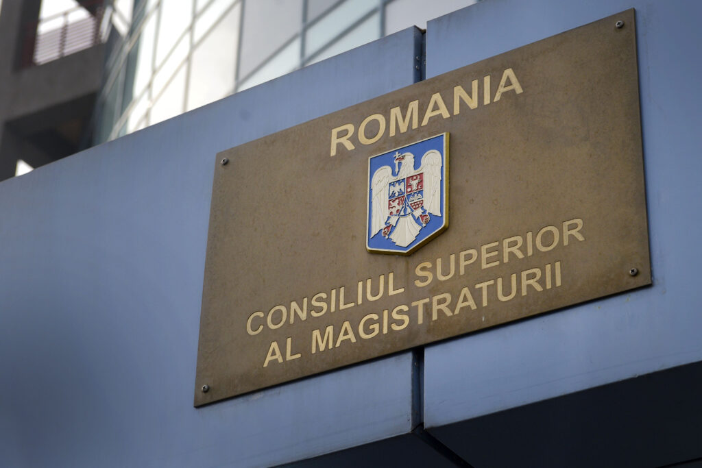 reactia-csm-dupa-ce-curtea-constitutioanla-a-declarat-neconstitutionala-legea-pensiilor-speciale