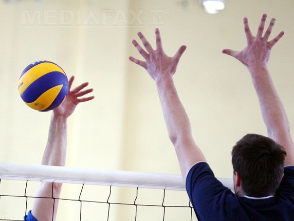 volei.-steaua-bucuresti-incepe-cu-victorie-in-cupa-balcanica,-invingand-cu-3-1-sc-ankara