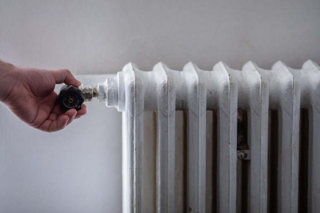 facturile-la-incalzire-vor-creste-din-noiembrie.-tva-ul-creste-de-la-5%-la-11%