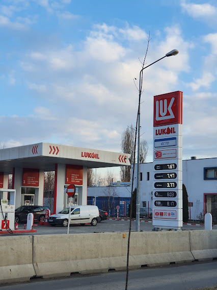 ce-spune-presa-rusa-despre-lichidarea-activelor-lukoil