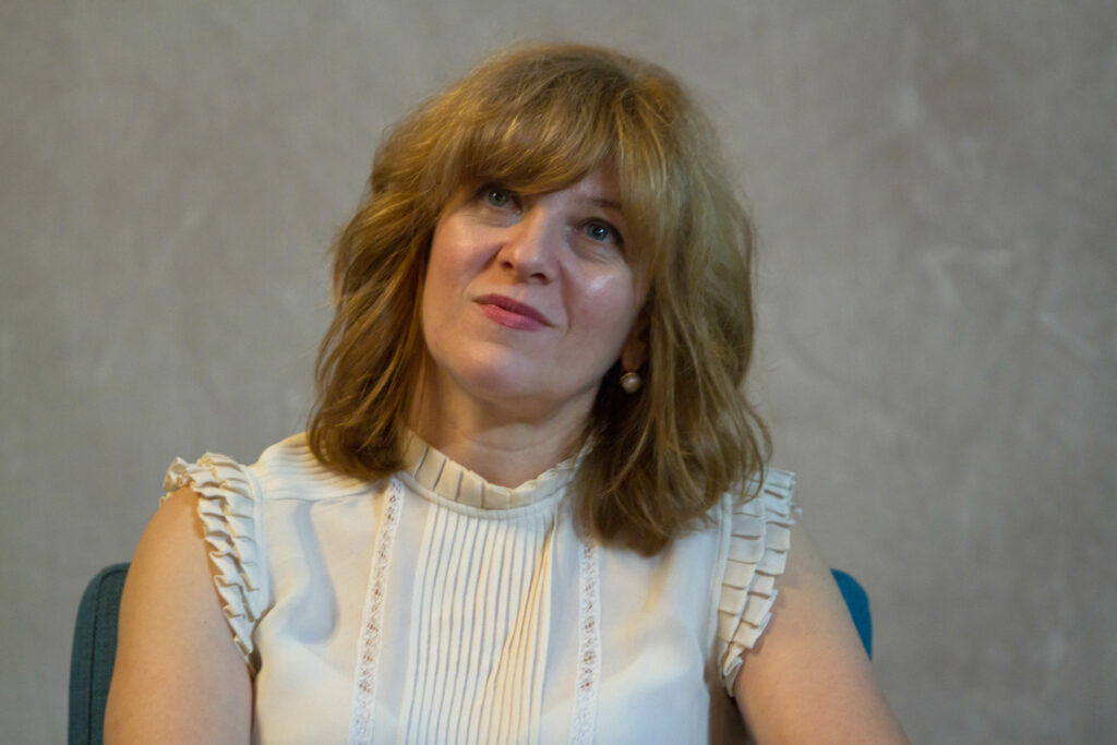 oana-gheorghiu,-propusa-vicepremier-de-ilie-bolojan,-l-a-criticat-dur-pe-donald-trump-in-trecut:-„un-caracter-mizerabil”