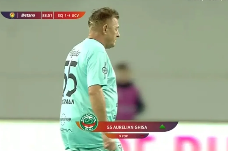 un-jucator-de-61-de-ani-a-intrat-pe-teren-in-meciul-universitatea-craiova-sanatatea-cluj-din-cupa-romaniei