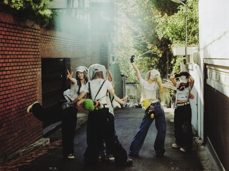 lovitura-pe-piata-k-pop.-trupa-de-fete-new-jeans-pierde-procesul-cu-casa-lor-de-management,-hybe-/-in-urma-anuntului,-hybe-ajunge-la-644-de-milioane-de-dolari-valoare-de-piata