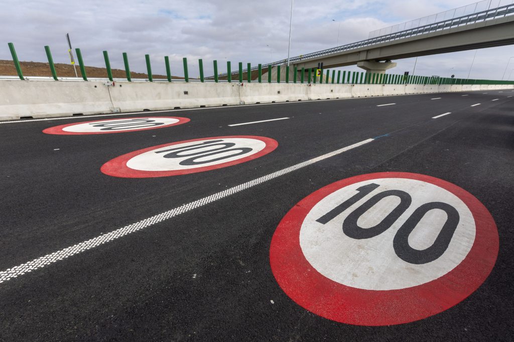 e-gata-inca-un-lot-din-autostrada-moldovei