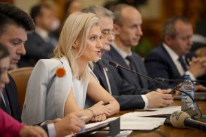alina-gorghiu:-femicidul-trebuie-pedepsit-cu-pana-la-20-de-ani-sau-inchisoare-pe-viata