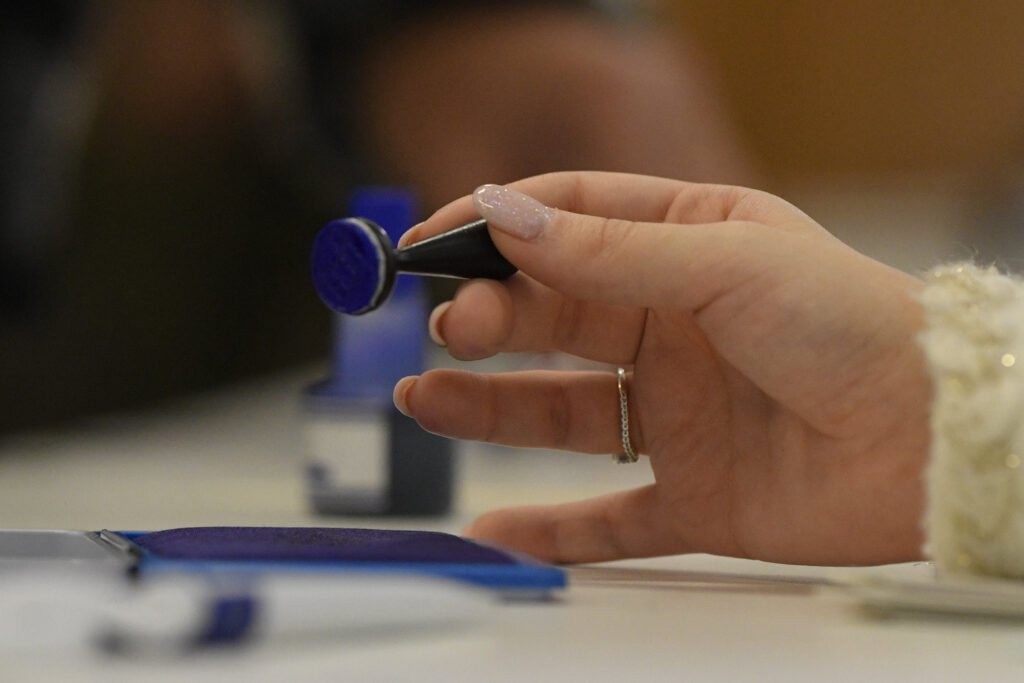 guvernul-aloca-67,6-milioane-lei-pentru-organizarea-alegerilor-locale-partiale-din-7-decembrie