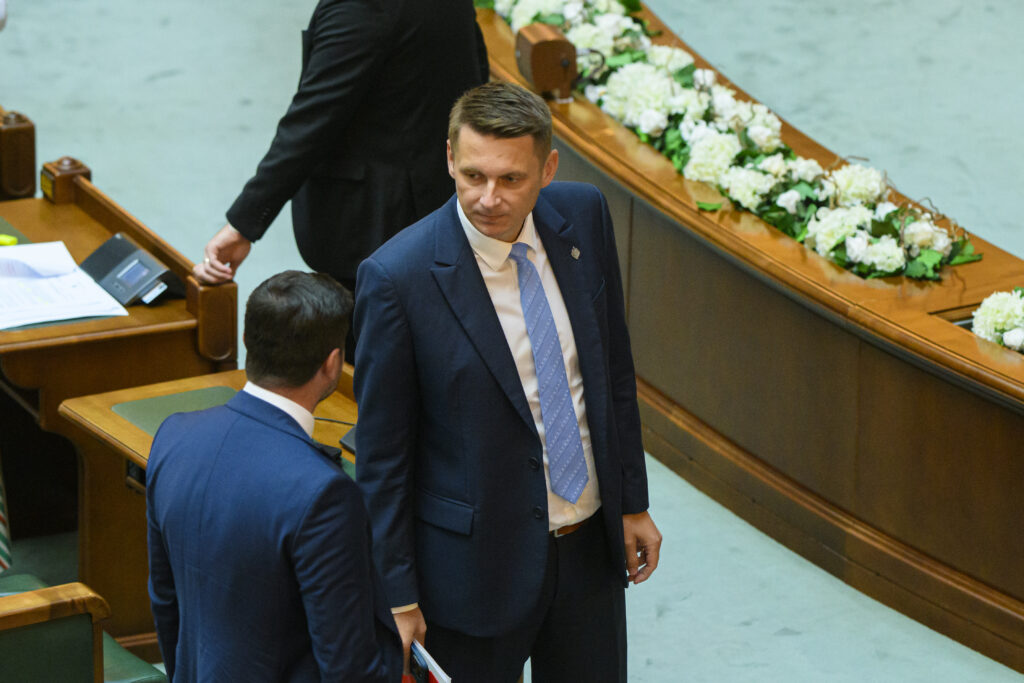 mircea-abrudean:-decizia-coalitiei-este-de-sustinere-a-reducerii-numarului-de-parlamentari