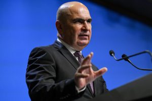 bolojan,-despre-romanul-decedat-in-prabusirea-cladirii-de-la-roma:-am-sperat-pana-in-ultima-clipa