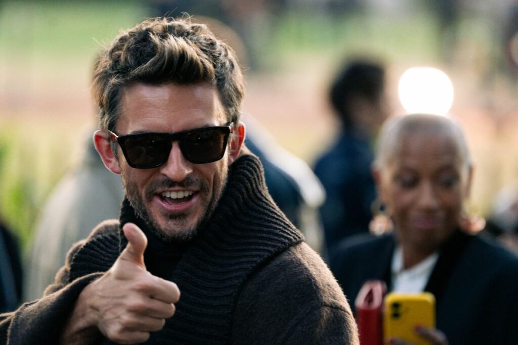 jonathan-bailey,-actorul-care-a-jucat-in-wicked-si-bridgerton,-desemnat-cel-mai-sexy-barbat-in-viata