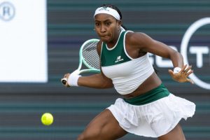 gauff-o-invinge-pe-paolini-si-ramane-in-cursa-pentru-titlul-wta-finals