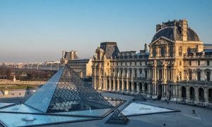 jaful-de-la-luvru:-unul-dintre-suspecti-este-un-influencer