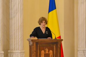 oana-gheorghiu-raspunde-acuzatiilor:-„nicio-vedeta-nu-a-primit-bani-de-la-daruieste-viata”