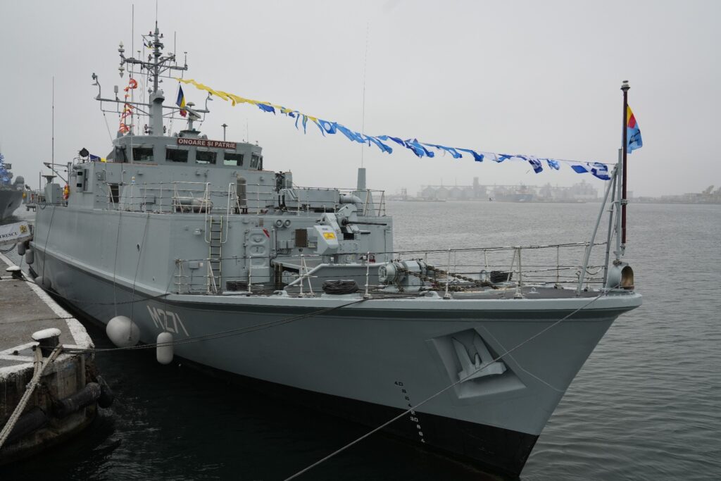 noul-vanator-de-mine-marine-al-romaniei,-prezentat-vineri-in-portul-militar-constanta