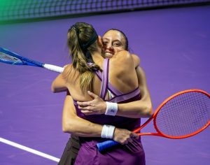 babos-si-stefani-le-inving-pe-hsieh-si-ostapenko-si-se-califica-in-finala-turneului-campioanelor