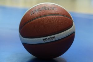 csm-csu-raiffeisen-oradea-–-rapid-bucuresti,-duelul-singurelor-echipe-neinvinse-in-lnbm